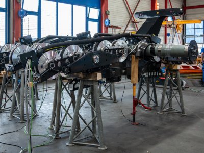 Werkmontage Laufwerk verkabelung zusammenbau Gehaenge (17)