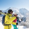 Ski auf die Schulter und los