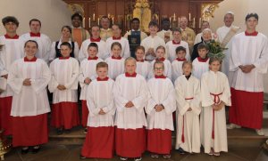 2025-09-21 Oberstdorf St Johannes Baptist - Verabschiedung Pater Raja Begruessung Pater Xaver Sr Lucita 60 jaehrige Profess