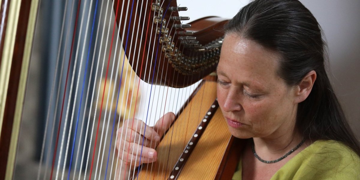 Martina Noichl Harfe