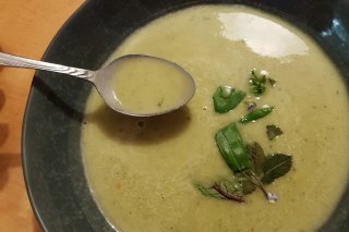 Gründonnerstagssuppe final by heidi endres pfarrbriefservice