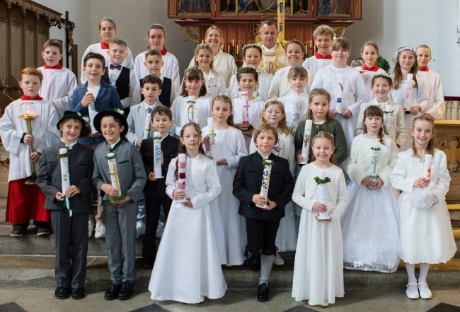Oberstdorf Erstkommunion 12042026 - Gruppenbild Foto Schnellbach