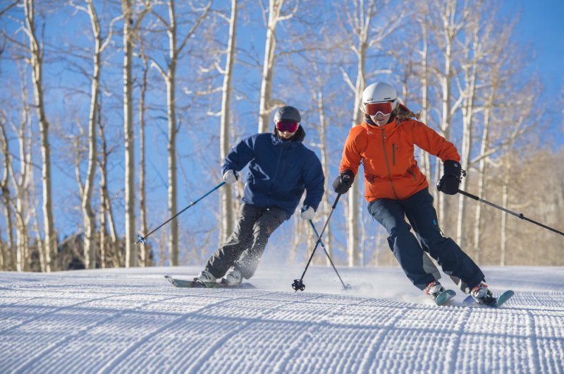 Piste mit Aspenwald