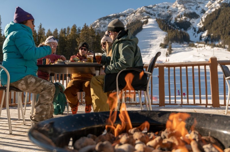 Mt. Norquay Pause am Feuer