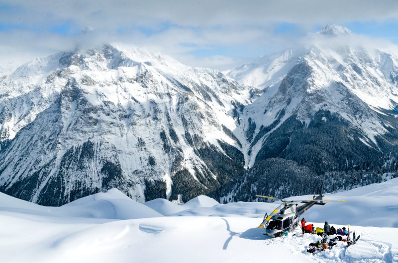 Selkirk Tangiers Heli-Skiing