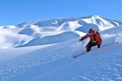 Christian Neureuther beim Heliskiing mit Last Frontier