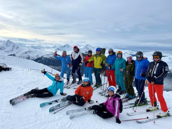Gruppe mit Skiguides Whistler 2022