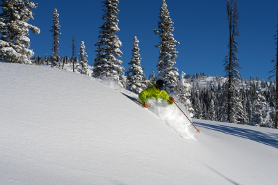 Powder Skiing2571