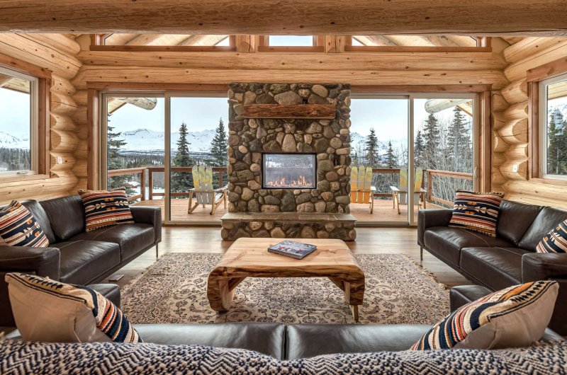 Majestic Alaska Moose Lodge Living Room