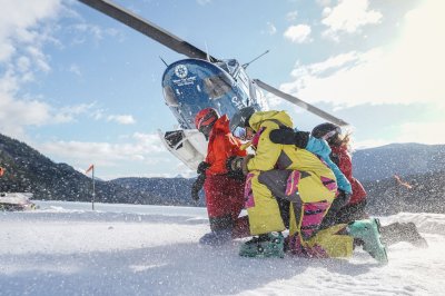 Heli start mit leuten Heli-Skiing, Powder, SIlvertip