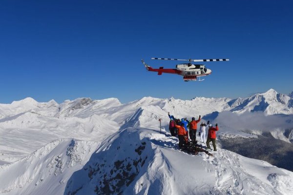 Bell-212,-Leaving-Group,-Scenic,-Danny-Stoffel