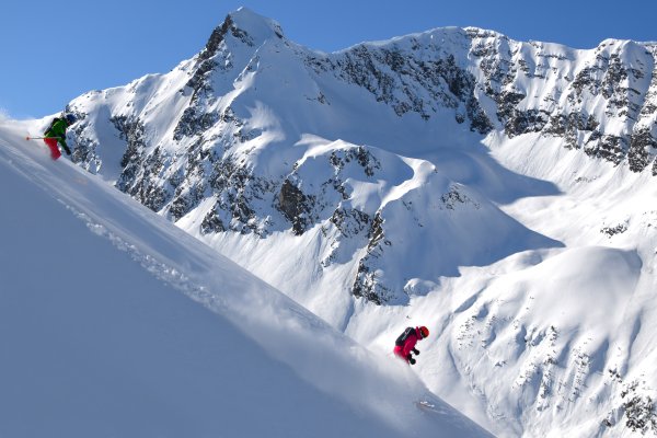 CMH Heli-Skiing - DannyStoffel
