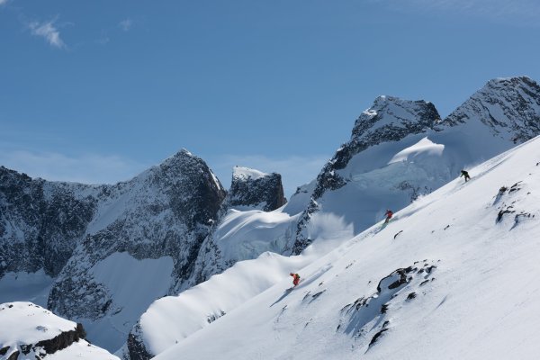 CMH Heli-Skiing - Craig McGee
