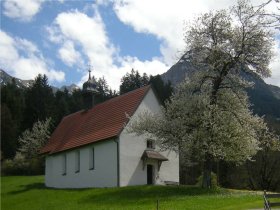Kapelle im Frühling