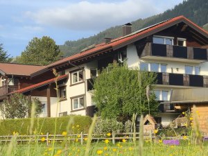 Gästehaus in den Bergen mitten im Grünen