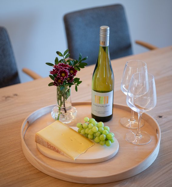 Käse und Wein