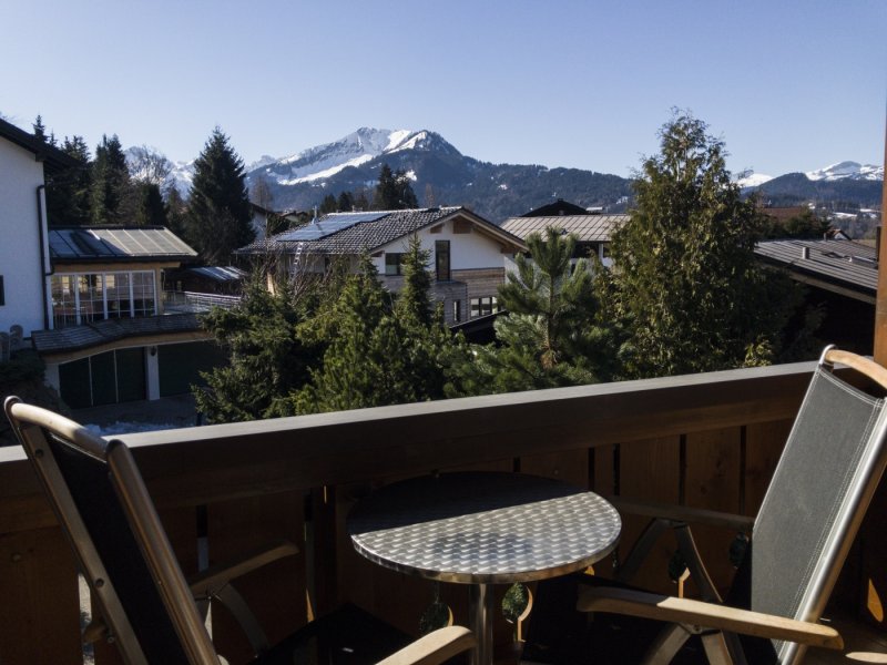 Süd-Balkon mit toller Aussicht