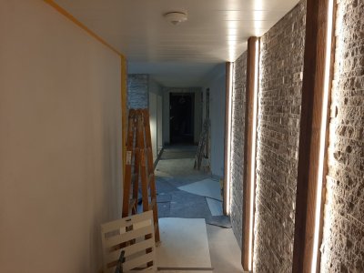 Neuer separater Eingang zum Saunabereich
