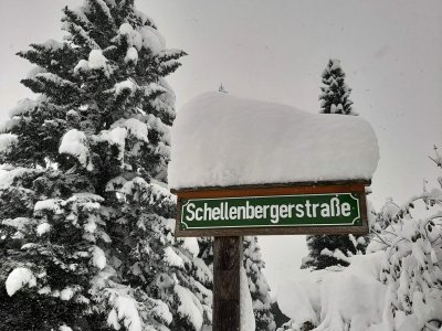 Straßenschild am 2.12.2023