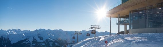 Blick ins Ifen-Skigebiet mit neuer Bahn
