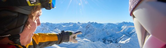 Ausblick mit 400 Gipfel vom Nebelhorn