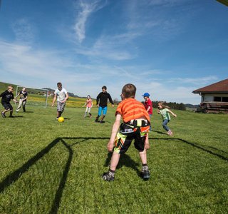 Fußball spielen