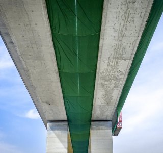 HQ EXPORT, [PRINT-MEDIEN] Z├£LZ SICHERHEITSNETZE, AUTOBAHNSANIERUNG, DROHNEN-LUFTBILDER360, 030