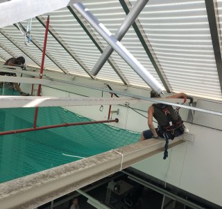 Zülz Sicherheitsnetze Montage Auffangnetze Personenauffangnetze Dachrandsicherung Randsicherung Seitenschutz Sanierung