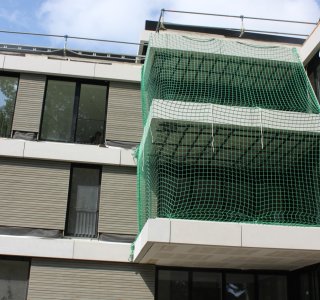 Zülz Sicherheitsnetze Montage Auffangnetze Personenauffangnetze Dachrandsicherung Randsicherung Seitenschutz Vogelschutz Sanieru