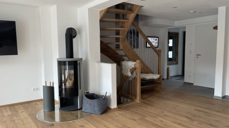 Wohnzimmer mit KaminWohnzimmer mit Blick - Haus Gerberstraße