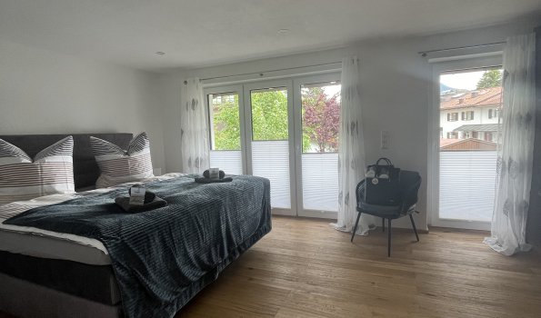 großes Schlafzimmer OG - Haus Gerberstraße