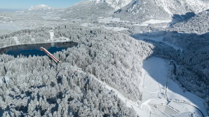 Die Skiflugschanze im Winter