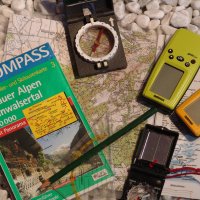 Dieses Material ist notwendig um sich draußen zu orientieren. GPS-Schatzsuche Equipment