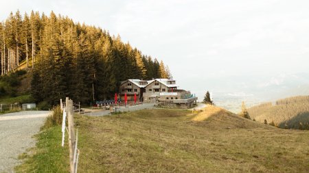 Genießen Sie die Aussicht auf die Allgäuer Berge