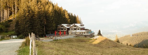 Genießen Sie die Aussicht auf die Allgäuer Berge