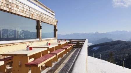 Sportheim Böck Terrasse Schnee