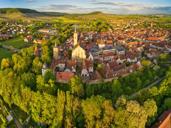 Iphofen-aus-der-Luft-markus-ixmeier 1aDJI0636