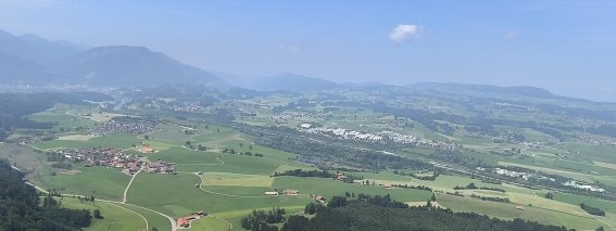 Blick vom Falkenstein im Frühsommer in Rettenberg, Allgäu