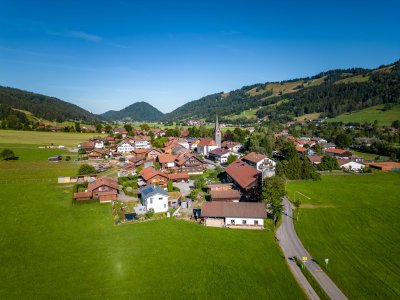 Fotografie Leo Schindzielorz DE Sommer Allgaeu Thalkirchdorf 20220718 DJI 0062 org