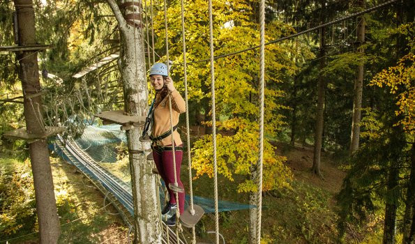 Auf der Suche nach der nächsten Herausforderung? In der Alpsee-Bergwelt kannst Du im Kletterpark Ängste überwinden und mutig die verschiedenen Elemente besiegen.