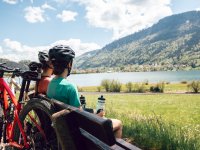 Der Alpsee ist der größte Natursee im Allgäu. Hier kannst du wandern, biken, schwimmen und viele weitere Aktivitäten in der Natur genießen.