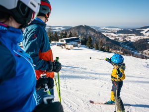 Oberstaufen Tourismus - Moritz Sonntag HUENDLE-FAMILIE-SKI DSC03120