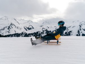 Rodeln in Damüls (c) Oostenrijk TV - Bregenzerwald Tourismus