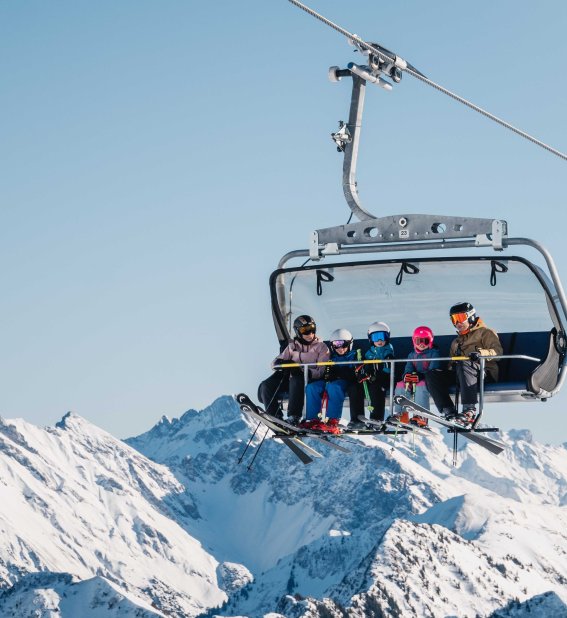 Skifahren am Diedamskopf in Au-Schoppernau (c) Michael Kreyer - Bregenzerwald Tourismus