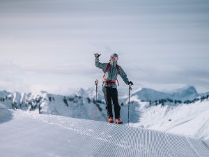 Skifahren im Skigebiet Damüls-Mellau (c) Lukas Holland - Damüls Faschina Tourismus (1)