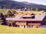 Landhaus Tröster - Solaranlage, im Hintergrund Ofterschwang