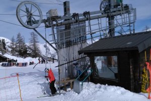 Stangelift Poma isola 2000