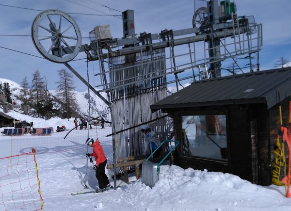 Stangelift Poma isola 2000