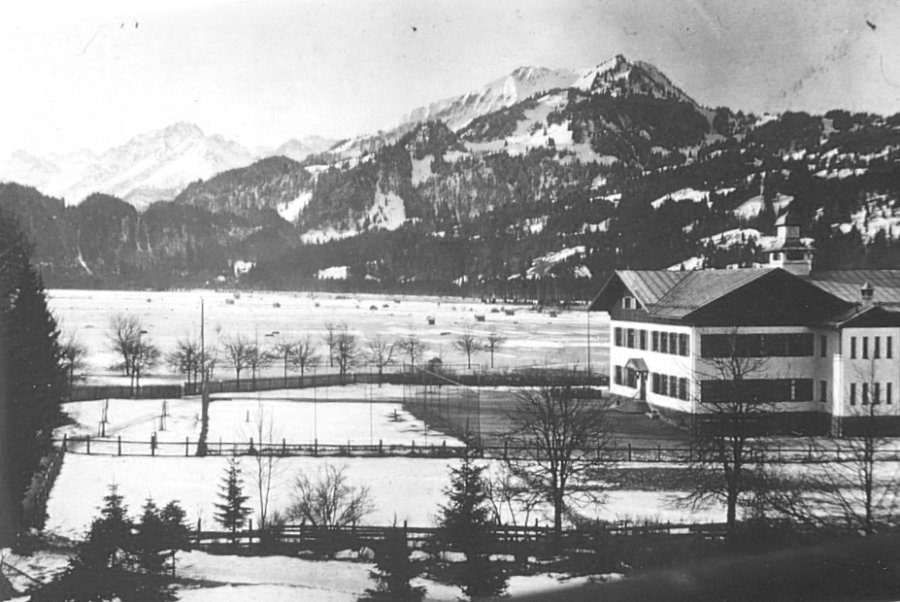 Volksschule Oberstdorf ca. 1920 © Oberstdorf Lexikon