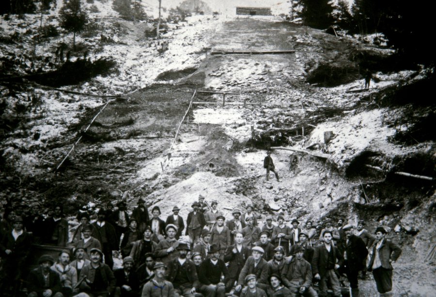 10 SS Bau der Schattenbergschanze 1924
